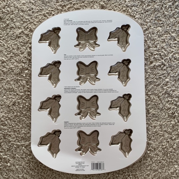 Celebrate it nonstick cookie pan - Picture 3 of 3